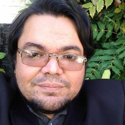 Professor universitário. Advogado. Enxadrista apaixonado. Colecionador de cartões telefônicos sempre que possível.