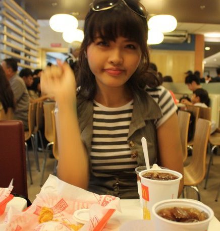 IamCarlahLim's profile picture. Creativity is more than just being different :)
Fashion/Music/Arts