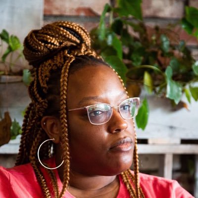 Storyteller | Georgia 🍑 | She/her | Here to talk about any of these: 🎶🎞✍🏾🎮, crack light jokes and show kindness.