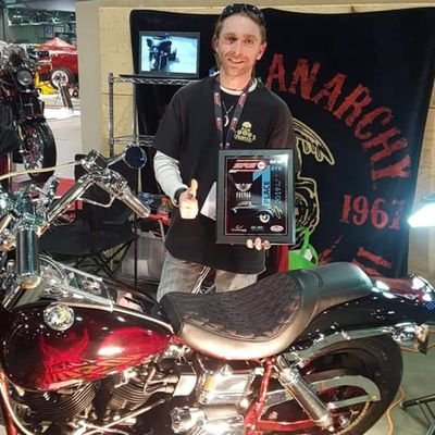 Airbrush Artist and Custom paint 
Québec / Canada