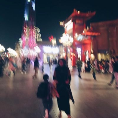 chalisssa's profile picture. mille feuille enthusiast, i sometimes do linguistic-y, phonetic-y stuff