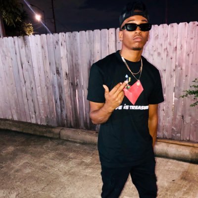 Slimey lil’Dude🏄🏾♂️💸 Profile
