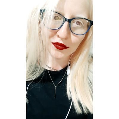 LuciGrSl's profile picture. 🇨🇷  ❤
Trabajo Social 🌻UCR