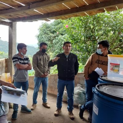 Ing. Agrónomo - Perú.
Estudiante de la Maestria en Ciencias de Gastión Ambiental - UNC.
Q Processing Nivel Professional - CQI