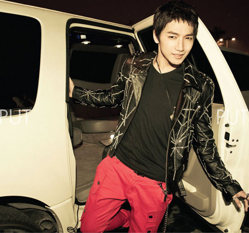 This is a role-playing account for 2PM's Junsu! Follow him at @Jun2daKAY!