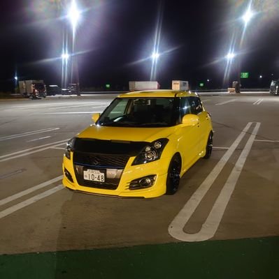 ZC32Sに乗ってる50すぎのおっちゃんです。
宜しくお願いしますm(_ _)m
無言フォローがあれば、許してください。