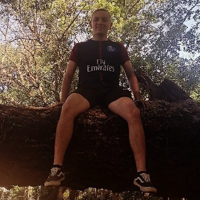 Soy la leyenda de un viejo león que de un zarpazo tomó Boquerón yo voy al chaco con sangre a escribir las dos palabras Vencer o Morir 🪖⚔️📢