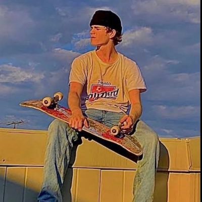 besosciao's profile picture. Breathing