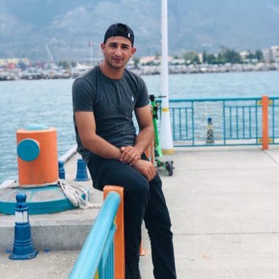 halil30275710's profile picture. 