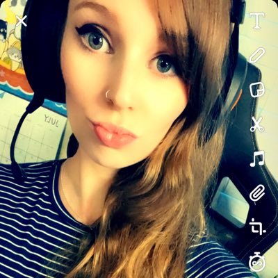 *(Twitch Affiliate)* 💜 Bi 🖤 I enjoy the cute, and creepy. I stream ASMR, Games, and just chatting. TUNE IN! Ask Abt my ALT accounts 🔥