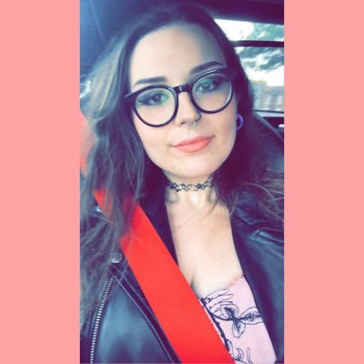 SophieE111998's profile picture. 