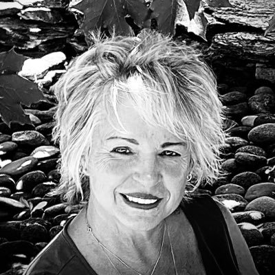 silviad1960's profile picture. Glass #Artist inspired by #Colorado's nature. #FusedGlass #Art is what happens when you dare to be who you truly are.