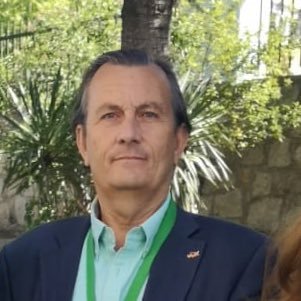 Gerente de VOX Madrid y Concejal en el Ayuntamiento de Majadahonda 🇪🇸, después de 32 años en entidades financieras. Casado, Católico, Rociero y Bilbaíno.