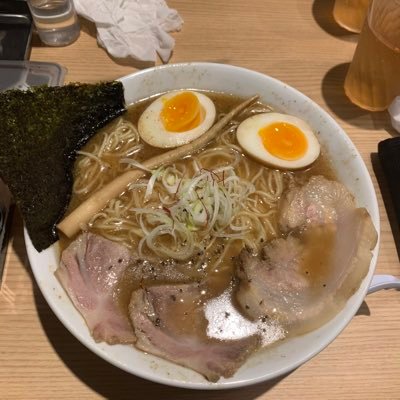 tajdbsjbsiw's profile picture. 2002