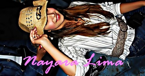 uma gaaarota peeqena com grandees soonhos , ancias e desejoos , qe sonha com um grande amor todas as noites , (;