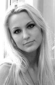 FlaviaAnder's profile picture. I am an Architect and love to design the best architecture of my life...