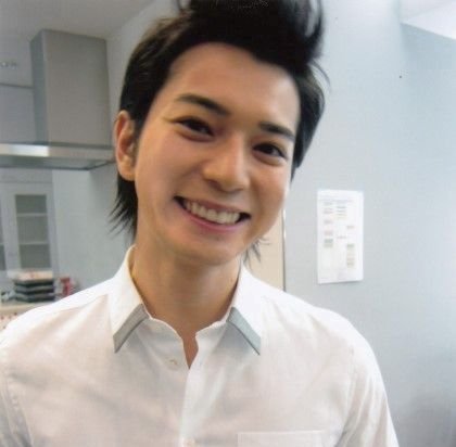 I try not to care what other people think of me. I love Matsumoto Jun, Kamenashi Kazuya, animals, horror movies & mojito.