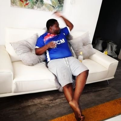 MayibbeLayson's profile picture. I believe everyone can change with time