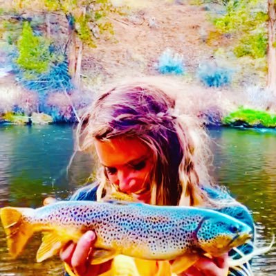 ❤️🤍💙 Fishing Girl • Nature enthusiast• fun, free & good human • mama • animal rehabilitation • design & marketing • for critter lovers: snapchat: coleycrawler