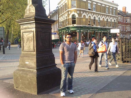 farioine's profile picture. I am simple, calm but hard working person.I am in leather industry and running a small website basically selling leather jacket and accessories.