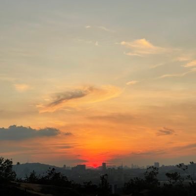 jwatchingsunset's profile picture. Trip