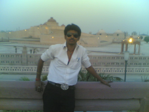 aviananddd's profile picture. i am aviral (Avi) ,, i m a gradute and right now doing my MBA from IILM AHL lko....
nd most importantly...i am me ,,, means ,,, wat i am is i am....