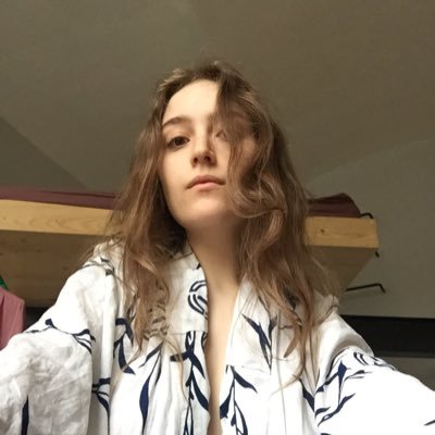 mirasharf's profile picture. 🎀 downshifted кноперка ✂️ тут лайкуют котят и других смешных животных