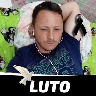 Carlos9912381's profile picture. 