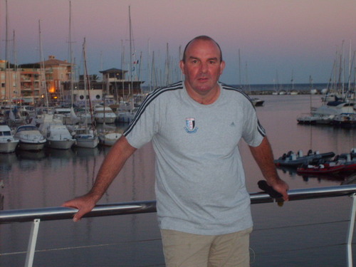 Former egg chaser now managing WSM RFC first team as well as delivering things to Bridgy and Pethy people.