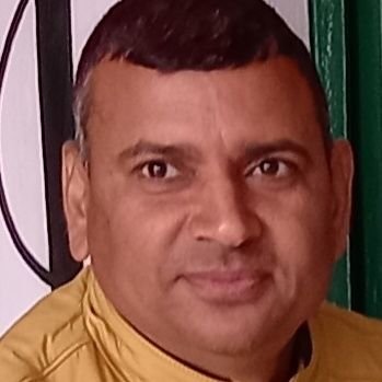 RajNara01728490's profile picture. Head Teachèr