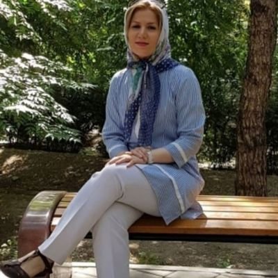 MaryamAshtari's profile picture. Watercolor painter,
 love yoga, traveling, book reading, movies...
Love life