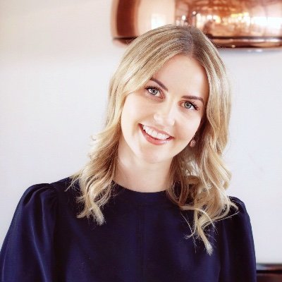 Dessert blogger, recipe developer & food photographer, with a passion for all things sweet 🍰🍫🍭