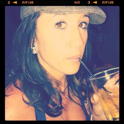 fuckinashley's profile picture. Just dancing... Right now? Right Now!