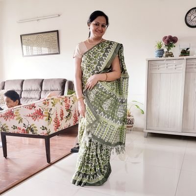 ShwatiMohapatra's profile picture. Product Management Professional, 
Dancer, a passionate cook and an even more passionate foodie...

Views expressed here are my own..