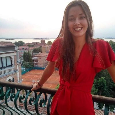 lar_gibson's profile picture. Journalist & Writer ✍️