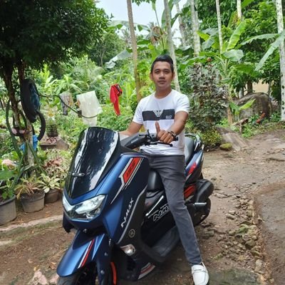 PasaiSiwen's profile picture. party