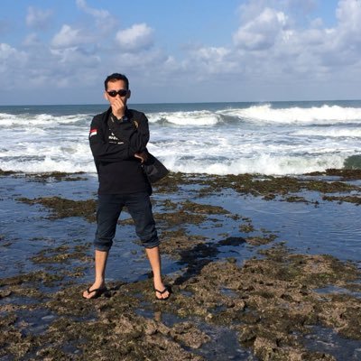 antonqyu1's profile picture. 