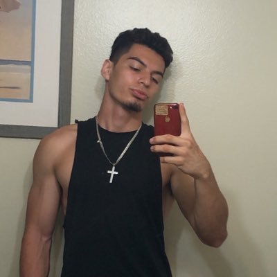 michae1gonzal3s's profile picture. 🎱