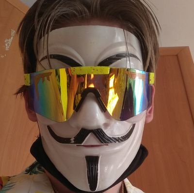 сугарбагет's selected щищьпостингさんのプロフィール画像