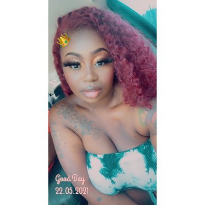 Mommy First 🎀💜 CEO of Merveilleux Minxx Merveilleux Kreationz & Lipss by Monay 💜 Birmingham HairStylist💁🏾♀️ Young Entrepreneur 🌎 Travel Business Owner 🌎