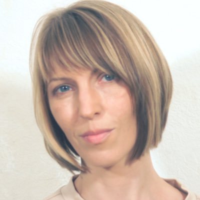 Stewsha's profile picture. Dreamer, music lover, self-taught illustrator graduated from the university of economics with honours. Moments catcher. Paper maniac.