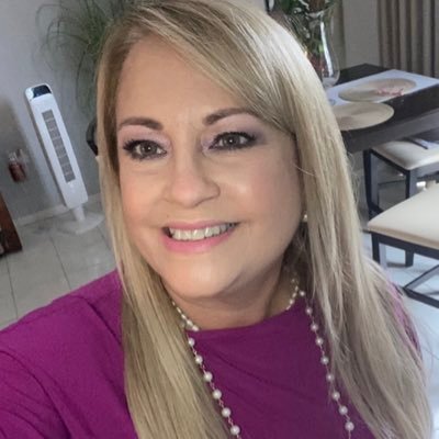 Madre, esposa,ex Fiscal de Distrito de Justicia,ex Procuradora de las Mujeres, ex Secretaria de Justicia y Primera Gobernadora Constitucional de P.R. 2019-2020.