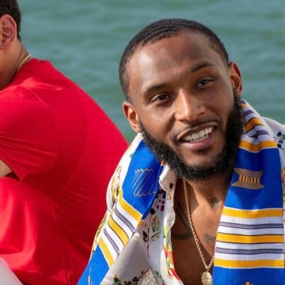 Partner:@phuconcepts1
Marketing Strategist 🧠
Government Contracting 🏦
Financial Strategist 💰