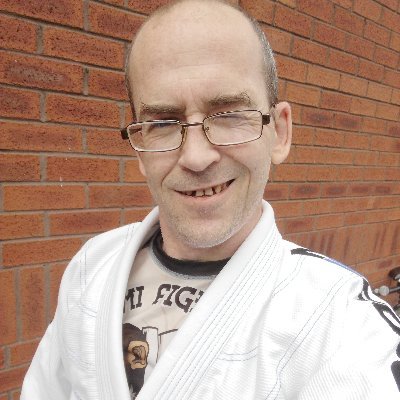 brokenbjj's profile picture. YouTuber talking about BJJ with a special focus on people like me who are a bit older and have some kind of disability.