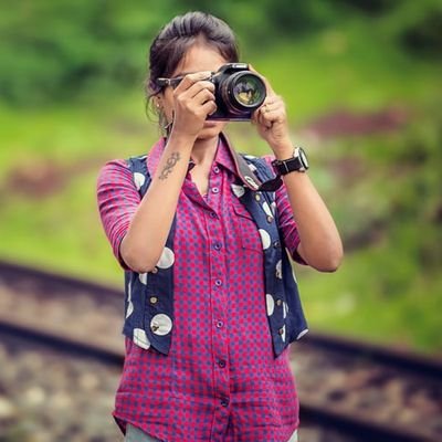 💕कहते हैं लोग अक्सर मुझे कि बावली हूँ मैं..
उनको क्या पता कि अपने महाँकाल की लाडली हूँ मैं
जय_महाकाल बाबा🚩