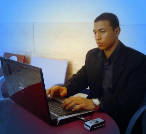 Ahmedrezk100's profile picture. 