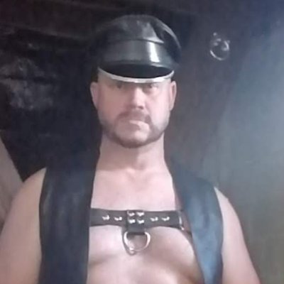 Visiting Mérida and Progreso for a month.  

Leather guy into Bondage, E-stim & CBT