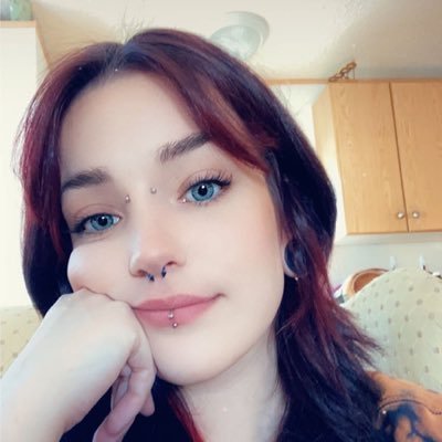 HalleWilson_'s profile picture. 