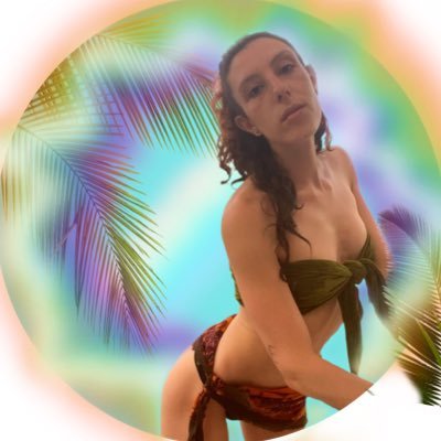 Show love, spread love ❤️ DM me for custom trippy digital art edits! 🦋🍄✨ Instagram ➡️ mynameiskristenn 🌈 Digital Art Account @KrittleKat3dits ❤️‍🔥