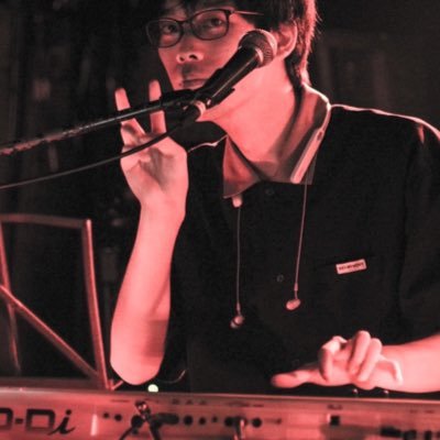 栄光66期⇨横浜国立大学経営4年⇨☝️/#横国軽音/ transcribe(@Transcribe3)・おすうがくできない(@osugaku)歌&鍵盤&六弦 /別名:にっしー